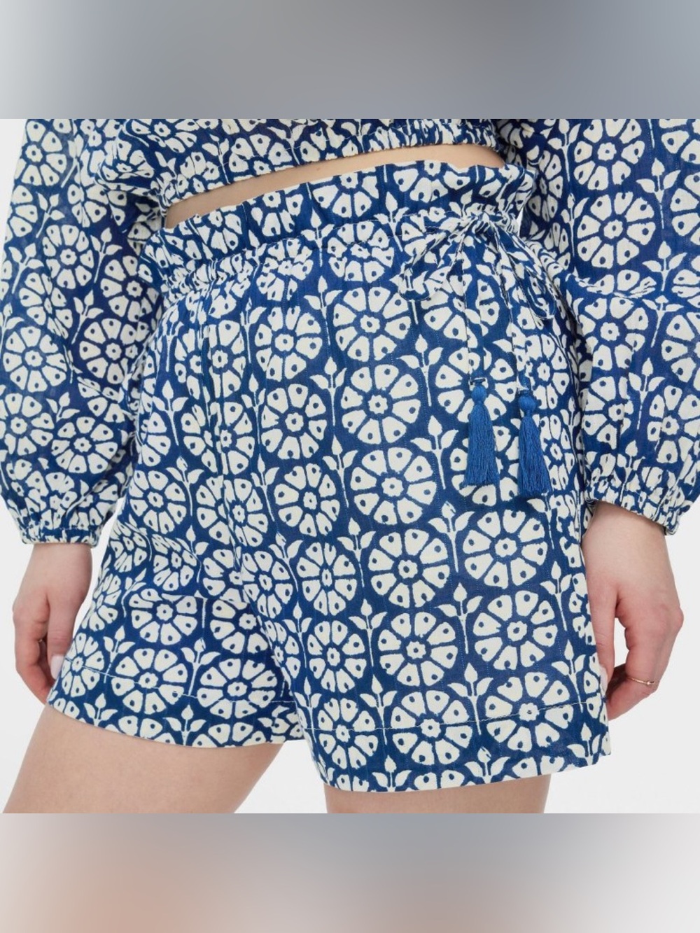 Roller Rabbit x Target Women's Daisy Floral Side-Tie Beach Pull-On Shorts
